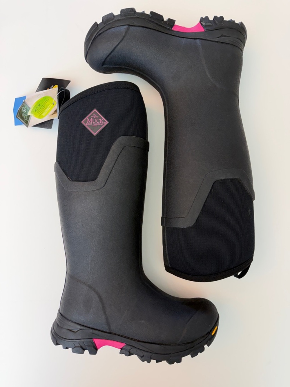 *New* Muck Boot Women's Arctic Ice Tall AGAT boots in Black/Hot Pink, Size 7